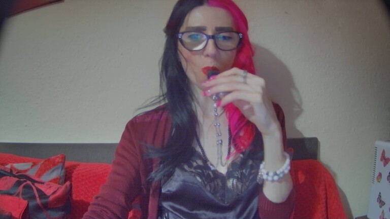 HotFlirtyMaya's Streamate show and profile