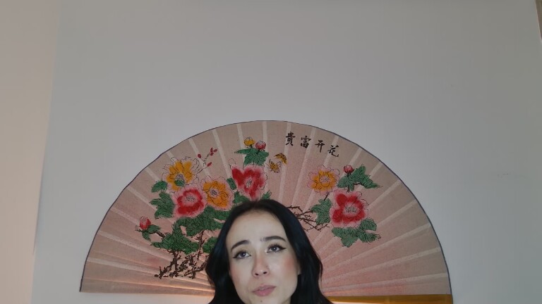 SweetSara33's Streamate show and profile