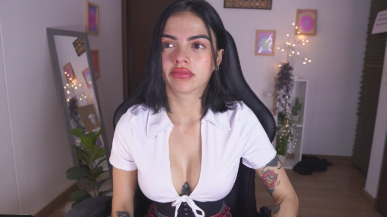 AlissonnovaXX's Streamate show and profile
