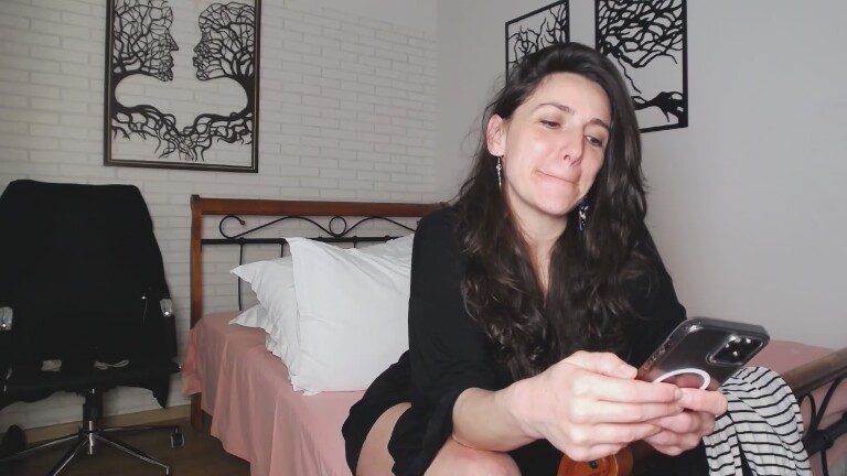 LEONAAx's Streamate show and profile