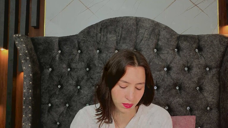 SelenaBraga's Streamate show and profile