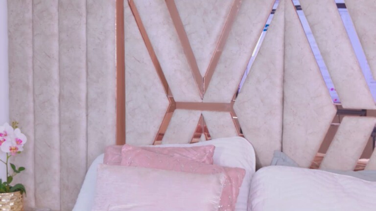 MiaPariss's Streamate show and profile