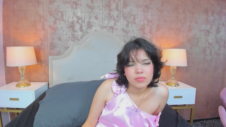 NikoYon's Streamate show and profile