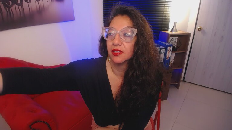 MIlfsslly's Streamate show and profile