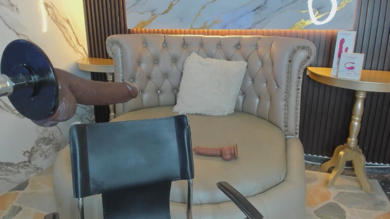 MaeveBigBoobs's Streamate show and profile