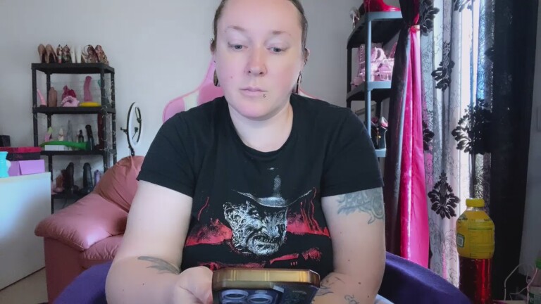 GoddessKisica's Streamate show and profile