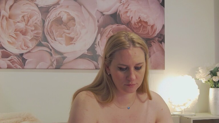 JoleneMegann's Streamate show and profile