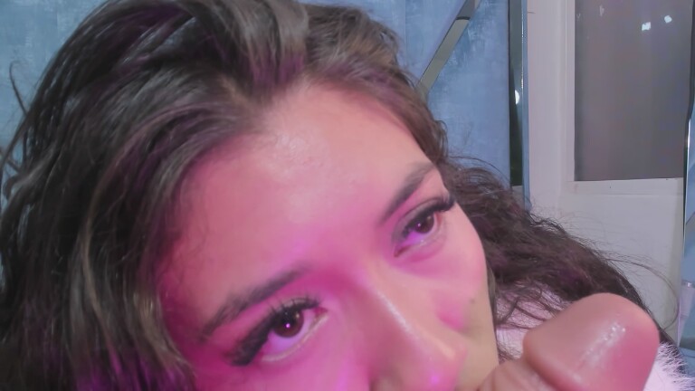 lauryn_lilit's Streamate show and profile