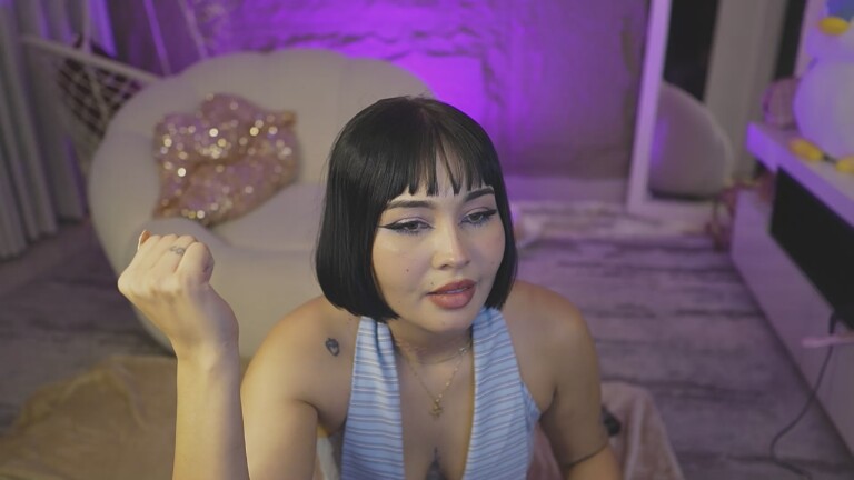 Aleshiadoll's Streamate show and profile