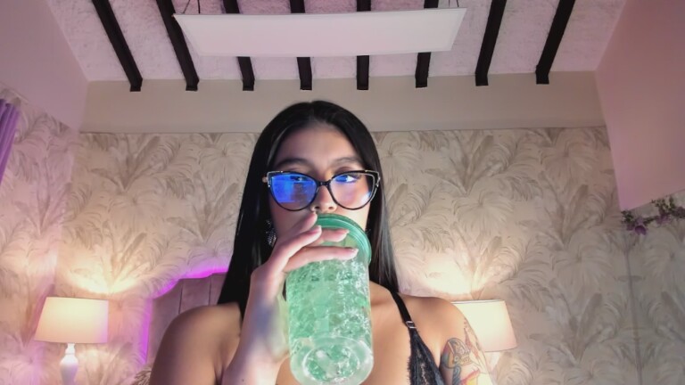 KoralDaviss's Streamate show and profile