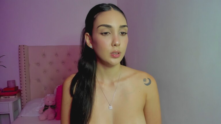 SoyLili's Streamate show and profile
