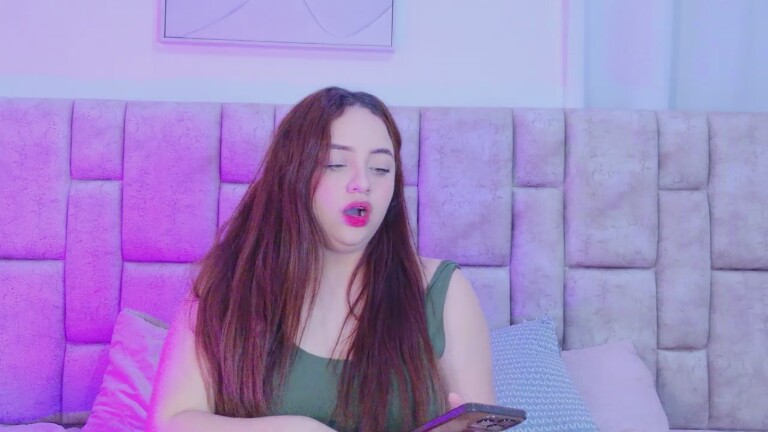 KariinaWong's Streamate show and profile