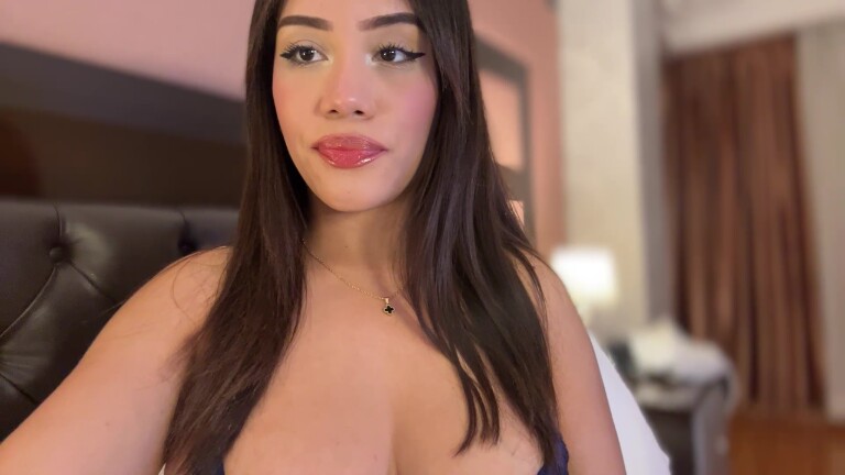 GabbyHadid's Streamate show and profile