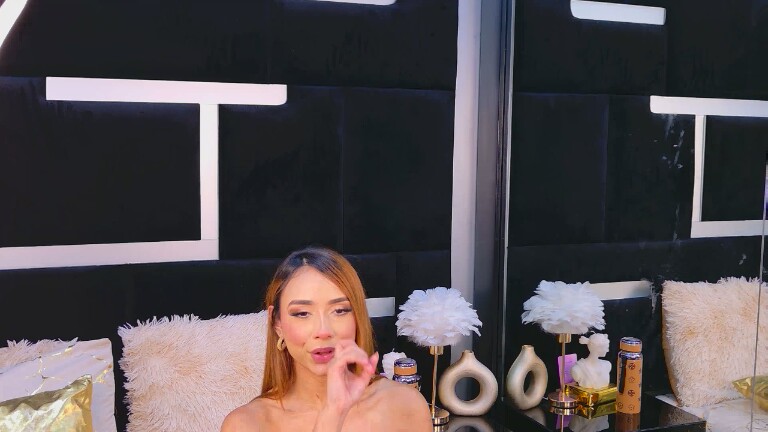 AlanaFerrara's Streamate show and profile