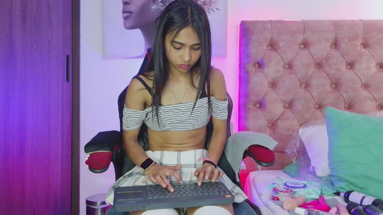 Yaya_Lm's Streamate show and profile