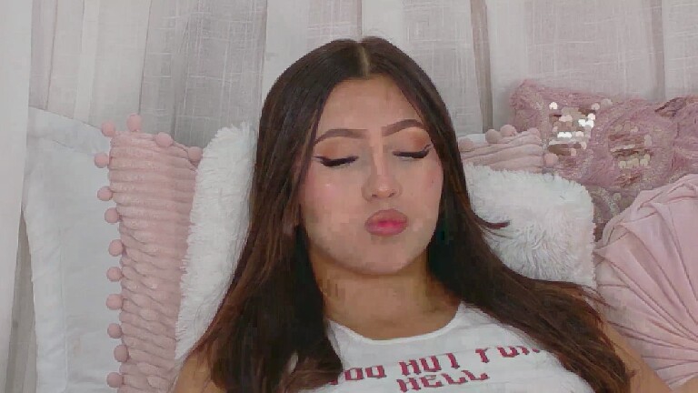 LiaBoston's Streamate show and profile