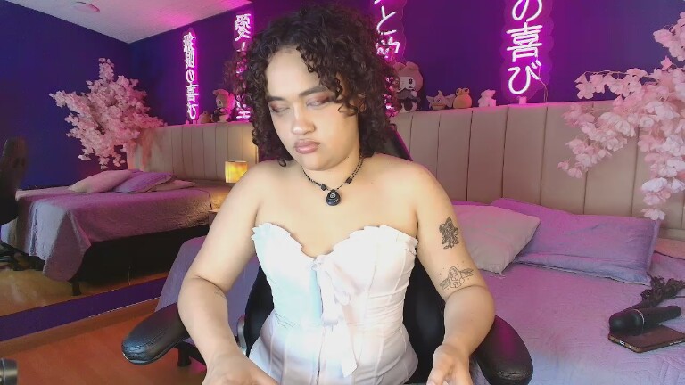 ZarahRosse's Streamate show and profile